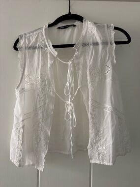 ZARA White Embroidered Tie-Front Camisole Vest